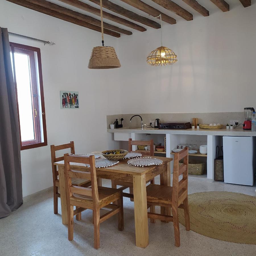 דירות גאמביאני Moyo House מראה חיצוני תמונה
