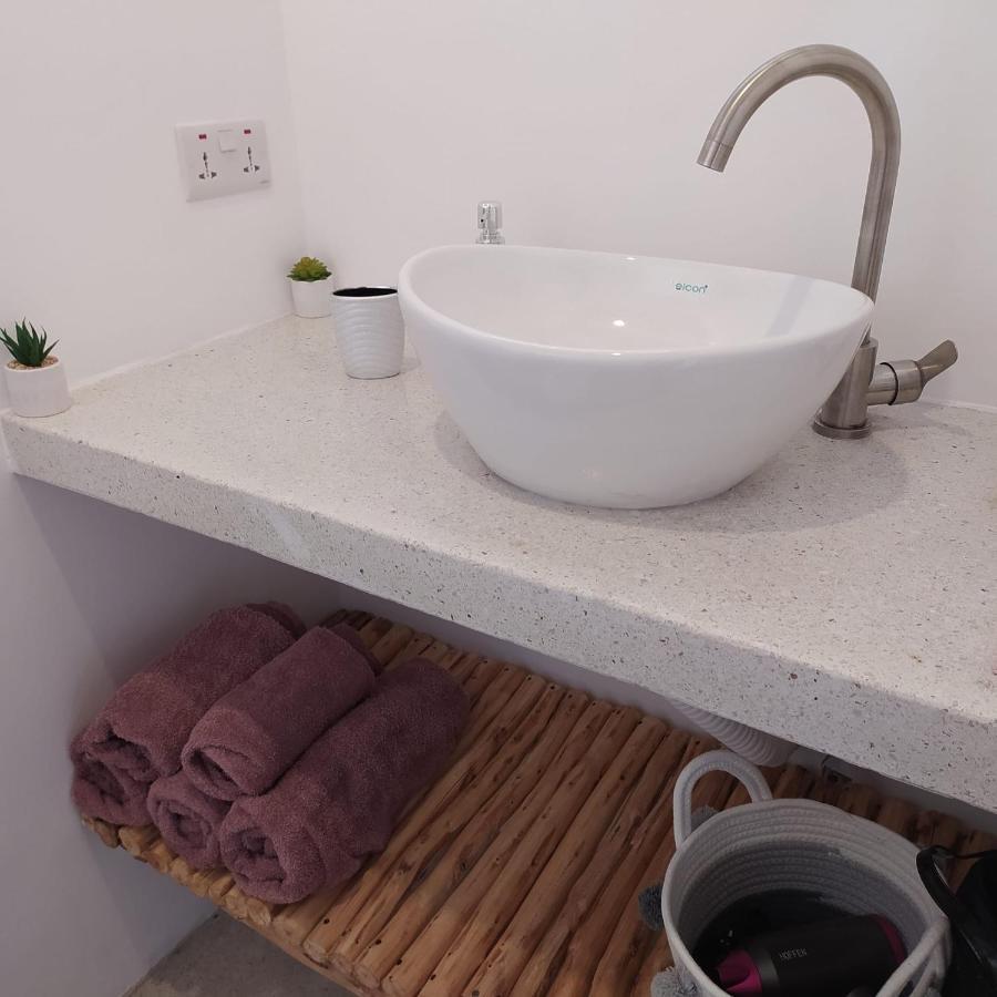 דירות גאמביאני Moyo House מראה חיצוני תמונה