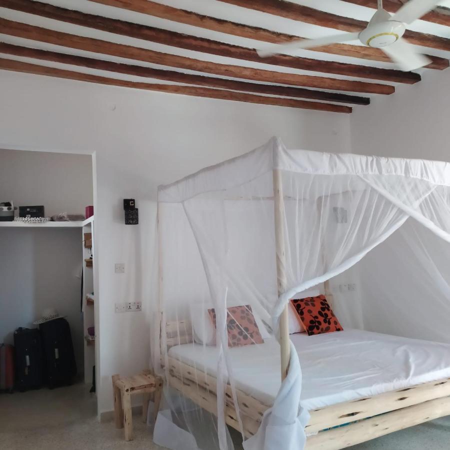 דירות גאמביאני Moyo House מראה חיצוני תמונה
