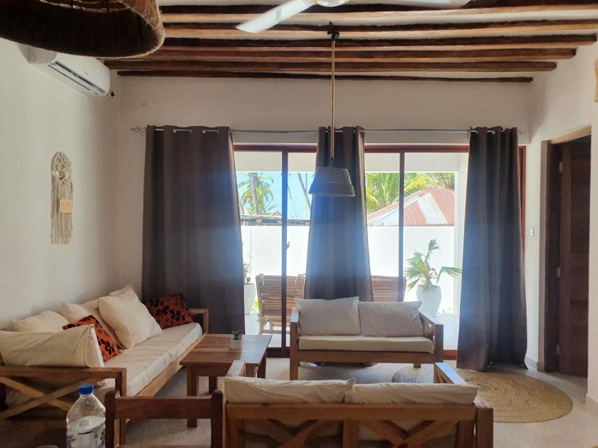 דירות גאמביאני Moyo House מראה חיצוני תמונה