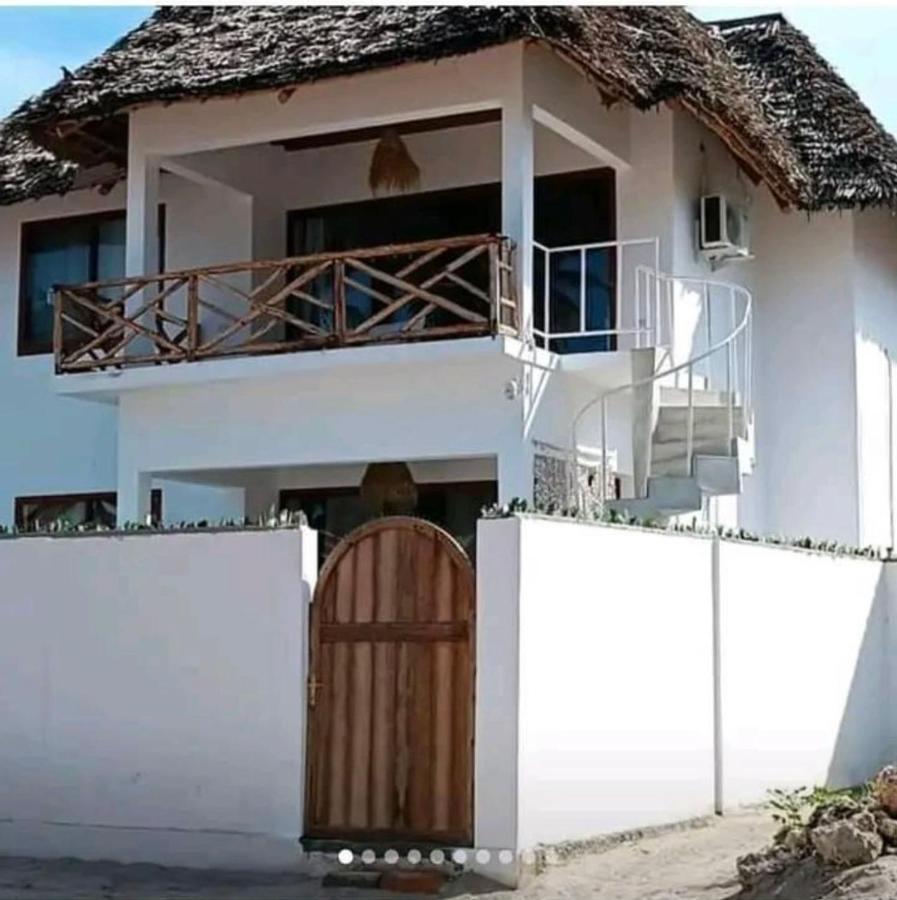 דירות גאמביאני Moyo House מראה חיצוני תמונה